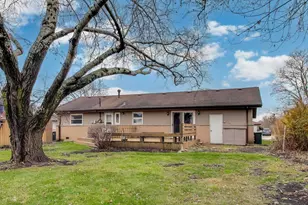 540 Newark Ln, Hoffman Estates, IL 60169 - Photo 21