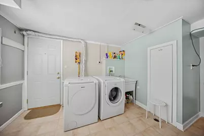 1614 Holly Avenue, Darien, IL 60561 - Photo 21