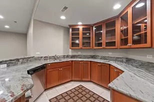 130 Fuller Rd, Hinsdale, IL 60521 - Photo 25