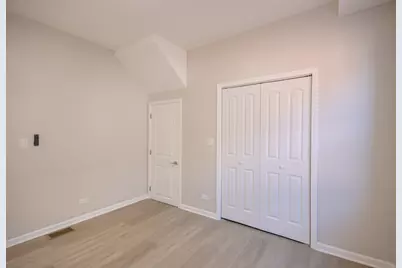 7437 S Merrill Avenue, Chicago, IL 60649 - Photo 15