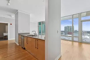 1570 Elmwood Ave, Evanston, IL 60201 - Photo 7