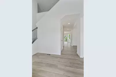 32018 Savannah Drive, Lakemoor, IL 60051 - Photo 3