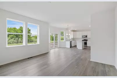 32018 Savannah Drive, Lakemoor, IL 60051 - Photo 9