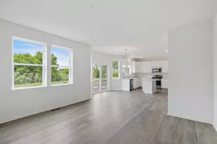 32018 Savannah Dr, Lakemoor, IL 60051 - Photo 9