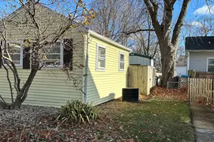 616 N Oak St, Pontiac, IL 61764 - Photo 3