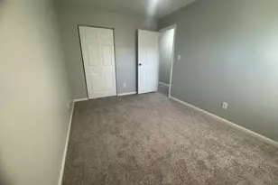 1606 E Stonehenge Dr, Sycamore, IL 60178 - Photo 29