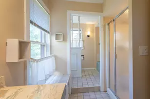 933 W Stephenson St, Freeport, IL 61032 - Photo 23