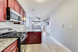 2325 W Taylor St, Chicago, IL 60612 - Photo 7