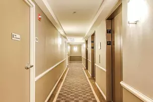 635 N Dearborn St, Chicago, IL 60654 - Photo 5