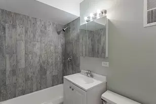 6500 N Ridge Blvd, Chicago, IL 60626 - Photo 11