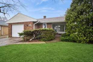 1812 Winthrop Rd, Highland Park, IL 60035 - Photo 29