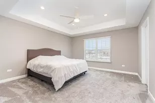 253 Masters Dr, Addison, IL 60101 - Photo 9