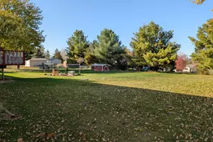 2042 Kenneth Dr, Freeport, IL 61032 - Photo 23