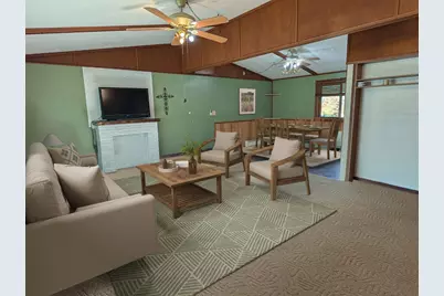 2042 Kenneth Drive, Freeport, IL 61032 - Photo 3