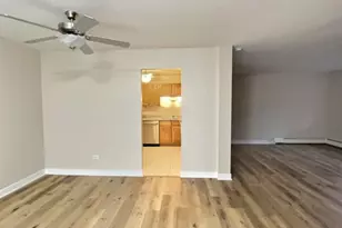 535 S Cleveland Ave, Arlington Heights, IL 60005 - Photo 3