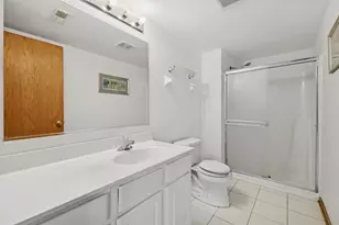 7025 Heritage Cir, Orland Park, IL 60462 - Photo 17