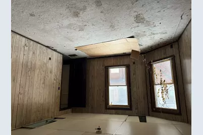 16-18 N Green Avenue, Freeport, IL 61032 - Photo 13