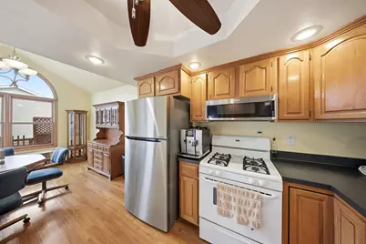 300 Forest Drive, Kirkland, IL 60146 - Photo 9