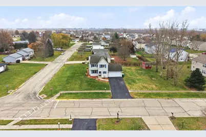 300 Forest Drive, Kirkland, IL 60146 - Photo 35