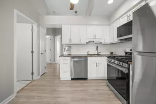 16 Echo Ct, Vernon Hills, IL 60061 - Photo 11