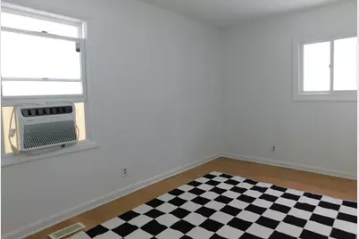 33 Hawthorne Lane, Streamwood, IL 60107 - Photo 9