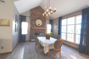 430 Brookhaven Cir, Sugar Grove, IL 60554 - Photo 21