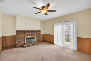 2302 Blackthorn Dr, Champaign, IL 61821 - Photo 15