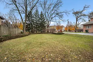 1743 Melise Dr, Glenview, IL 60025 - Photo 25