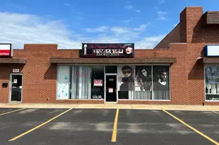 335 S Green Bay Rd, Waukegan, IL 60085 - Photo 1