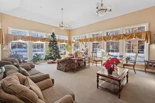 605 Barrington Ave, East Dundee, IL 60118 - Photo 3