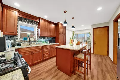 [Address not provided], Chicago, IL 60652 - Photo 9