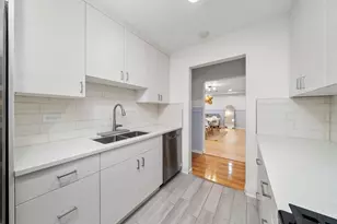 415 S Maple Ave, Oak Park, IL 60302 - Photo 9