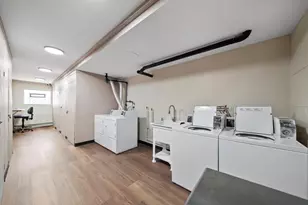 415 S Maple Ave, Oak Park, IL 60302 - Photo 27