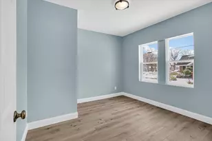 210 E Newkirk St, Tuscola, IL 61953 - Photo 17