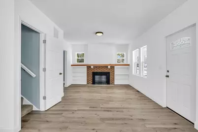 210 E Newkirk Street, Tuscola, IL 61953 - Photo 7