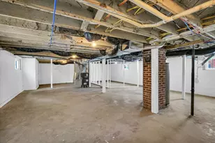 210 E Newkirk St, Tuscola, IL 61953 - Photo 25