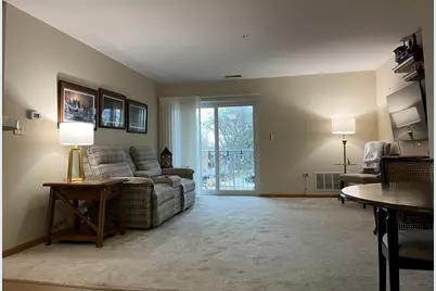 605 Barrington Avenue #216, East Dundee, IL 60118 - Photo 9