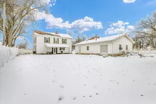 110 E Barker St, Tuscola, IL 61953 - Photo 31