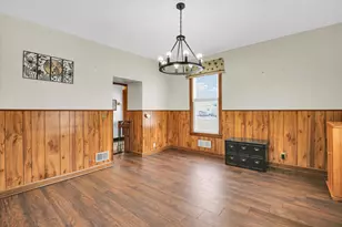 110 E Barker St, Tuscola, IL 61953 - Photo 9