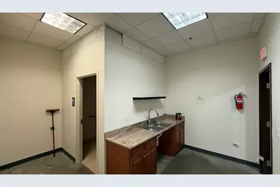 831 Oakton Street #831-837, Elk Grove Village, IL 60007 - Photo 11