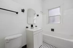 7841 S Burnham Ave, Chicago, IL 60649 - Photo 25