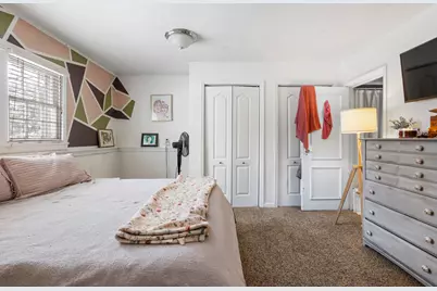 1233 E Jefferson Street, Bloomington, IL 61701 - Photo 25