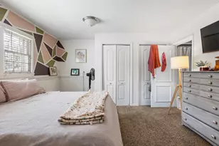 1233 E Jefferson St, Bloomington, IL 61701 - Photo 25