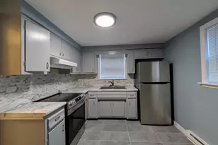 11840 S Karlov Ave, Alsip, IL 60803 - Photo 5