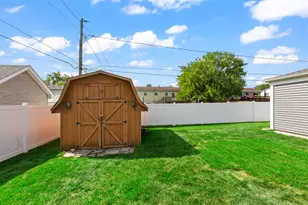 5823 Stuart Ln, Oak Forest, IL 60452 - Photo 23