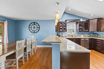 5823 Stuart Lane, Oak Forest, IL 60452 - Photo 7