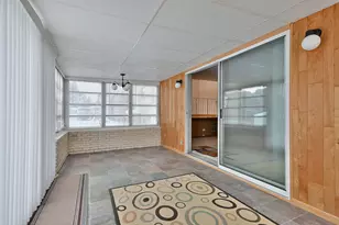 231 N Flora Pkwy, Addison, IL 60101 - Photo 27