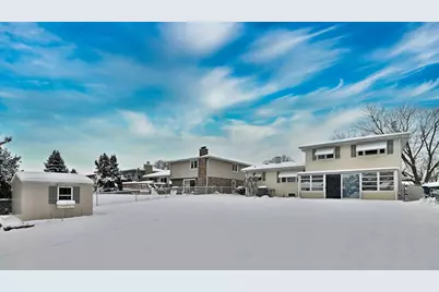 231 N Flora Parkway, Addison, IL 60101 - Photo 35