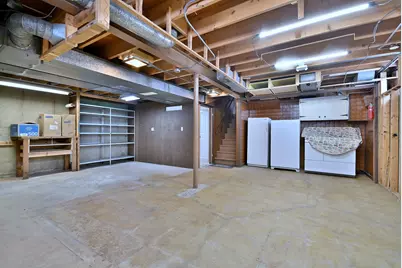 231 N Flora Parkway, Addison, IL 60101 - Photo 31