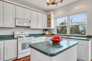 1948 Lily Ln, Round Lake, IL 60073 - Photo 27